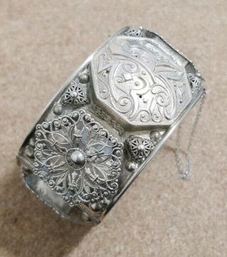 VTG Sterling Silver Old/Antique/Ornate Bangle/Bracelet w/safety chain - size 6