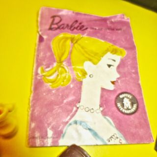 1963 VINTAGE FASHION QUEEN BARBIE IN CASE WITH CLOTHING ACCESSORIES SHOES BOOTS, 4