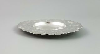 Antique Victorian 833 solid silver Dutch export trinket pin dish embossed round 8