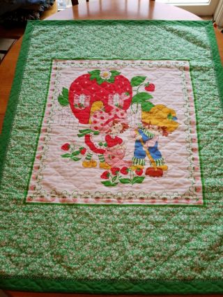 Vintage Strawberry Shortcake Huckleberry Pie Baby Quilt Infant Blanket 42 " X 33 "