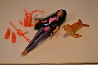 Vtg 1995 Ocean Friends Sea World Kira Barbie Doll - With Accessories
