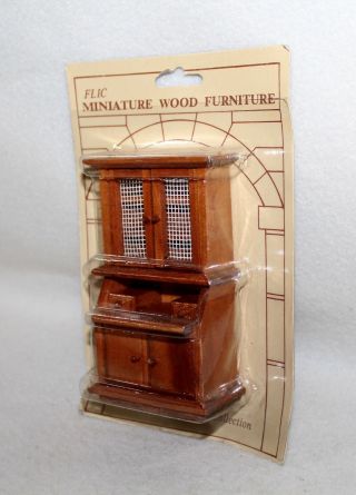 Vintage Doll House Wood FLIC “CHINA CABINET HUTCH” In Package 4
