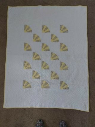 Vintage Antique Baby Crib Patchwork Quilt Fan Pattern Yellow 39x48 " Long Ar