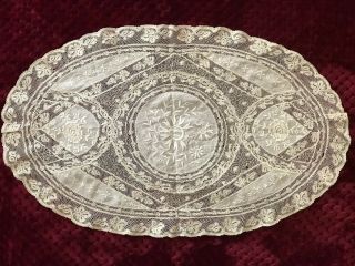 Gorgeous Handmade French Normandy Lace Doily 20 " By 13 " - Valenciennes - Muslin