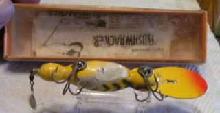 WOOD BOMBER WATER DOG LURE 09/07/18pots BOX PAPER ROUGH 3