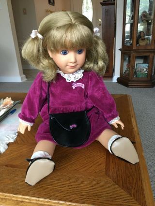 Vintage Pamela - Worlds of Wonder doll - 1986 20 1/2” Tall,  With Accessories 3
