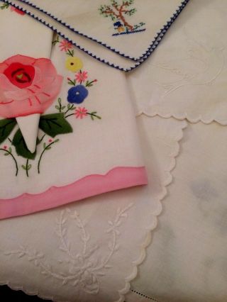 Small Joblot 6 Mixed Vintage Linens Napkins Applique Placemat & Handkerchiefs