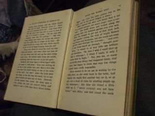 ANTIQUE BOOK - ALICE ' S ADVENTURES IN WONDERLAND BY LEWIS CARROLL 5