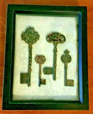 Old Antique Keys Wood Box Framed Wall Art Display Home Decor 4 Keys