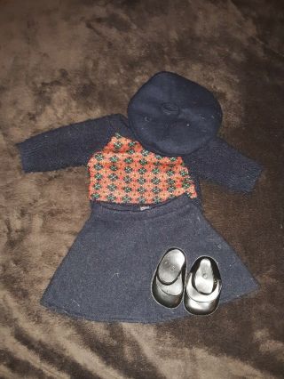 Pleasant Company American Girl Doll Molly Mcintire " Meet Molly " Outfit
