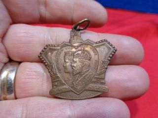 1902 Great Britain Edward Vii Coronation Medal.  Bx - G