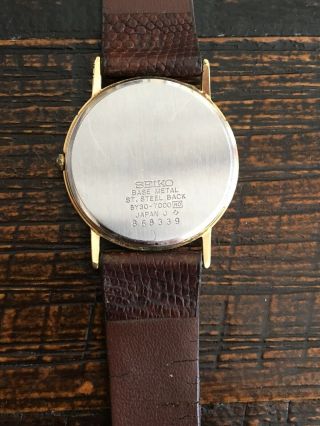 Vintage Seiko Quartz Watch Japan 5Y30 7060 D Classic 7