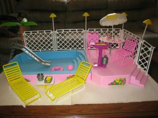 Vintage 1986 Barbie Tropical Pool & Patio Set; Swimming & Slide; Nearly Complete