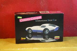 1988 Lindberg Cobra Coupe Model Kit 1/32 Scale 2116 Complete