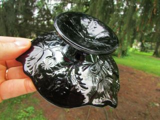 Dugan AMARYLLIS ANTIQUE CARNIVAL ART GLASS STEMMED PLATE PURPLE RARE SHAPE 5