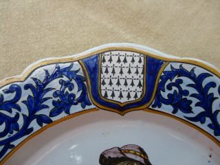ANTIQUE FRENCH QUIMPER PORQUIER - BEAU PLATE BRIEC ARMORIAL CRESTS BRITTANY XIX th 2