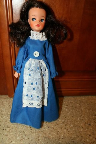 Vintage Brunette Sindy Doll 033055x