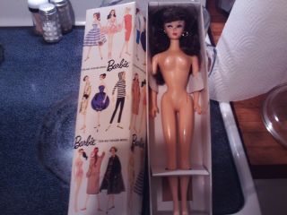 35th Anniversary Brunette1994 Barbie Doll Stock 850
