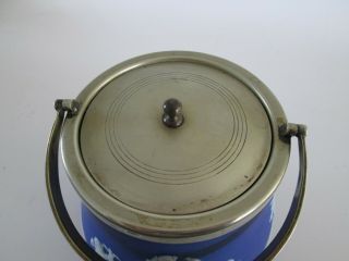 Antique England 1913 Wedgwood Jasperware Blue & White cookie jar with lid 7