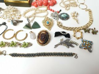 Antique or Vintage Mixed Costume Jewellery resale Bundle Car Boot NR 7