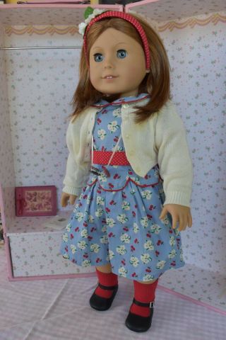 American Girl 18 " Emily Bennett - -,  Outfit & Accessories