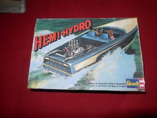 Revell 1:25 Scale " Hemi Hydro " Ski Boat Model Hemi Engine Cragar Steering Wheel