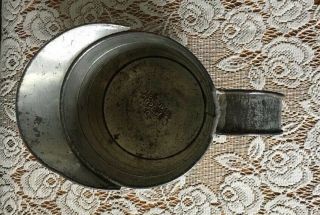 Antique Tin Measuring Cup 1 Quart Qt.  Collectible Kitchenware Vintage 3