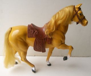 Vintage " Dallas " Barbie Doll Golden Palomino Horse,  W/ Saddle 1980 80s Toy Vg