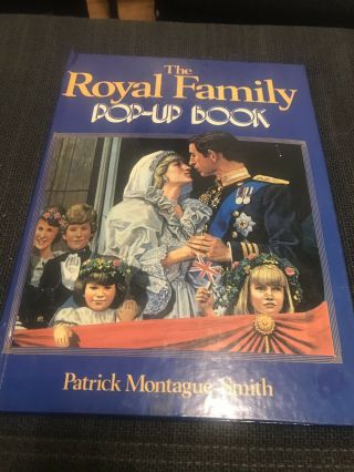 1984 The Royal Family Pop - Up Book Patrick 
