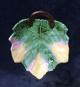 Antique English French Majolica Art Pottery Leaf Shaped Trinket Dish 223