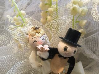 Antique 1940 ' s wedding bridal cake topper Lily Of The Valley pipe cleaner people 3