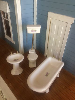 Dollhouse Porcelain Vintage Bathroom Set With Purple Flowers