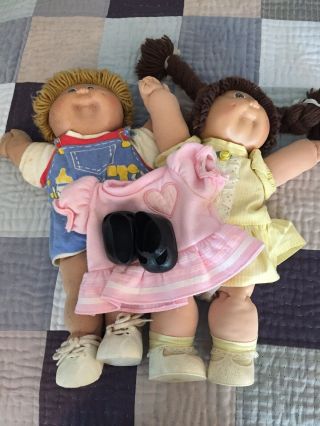 Vintage Cabbage Patch Dolls 80’s Boy And Girl And Extra Outfit