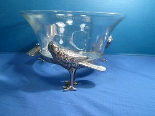 Jorre & Tagus - 3 Bird Metal Stand With A Clear Glass Bowl