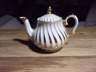 Antique Small Teapot With Gold Leaf Swirl - Sadler Made In England