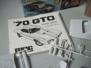 Vintage MPC 70 Pontiac GTO model kit 6