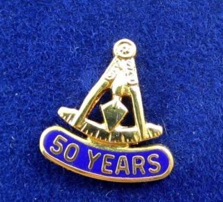 Small Vintage Gold Plated 50 Years Masonic Compass & Spade Tie Tack Pin Y369