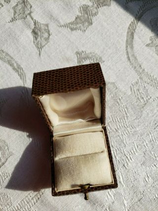 Antique Push Button Ring Box Jewelry Ring Display