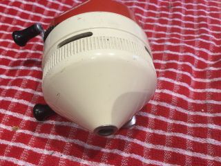 Vintage Zebco 202 Red And White Reel 2