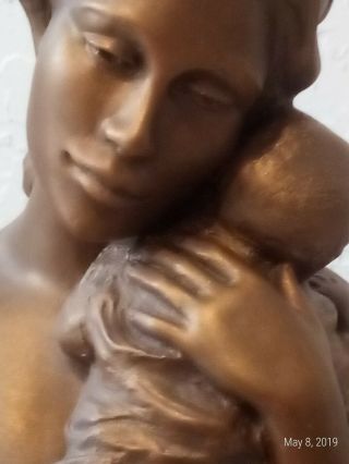 Austin Productions Alice Heath Mother & Baby Bust Sculpture 