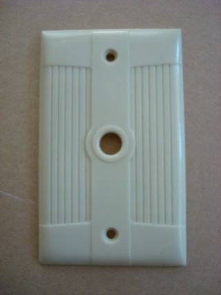 Vintage Sierra Cable Plate Cover Ribbed Beige/ivory