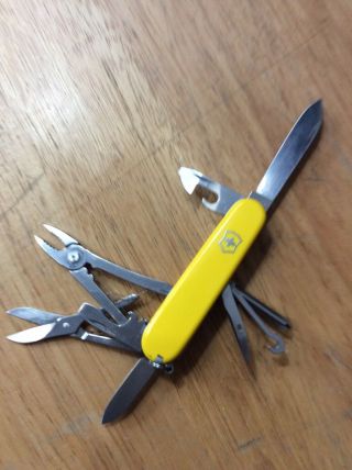 Victorinox Swiss Army Knife Deluxe Tinker With Plus Scales