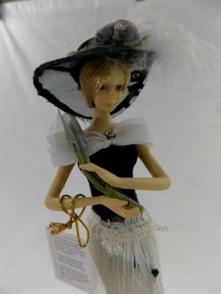 Duck House Heirloom Dolls 15 " Victorian Style Vintage Tassel Doll " Mahalia "