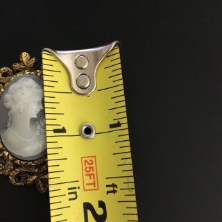 Vintage Cameo gray and white with gold tone frame pin Brooch antique look 3