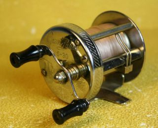 Great Lakes S - 30 Vintage Bait Caster Fishing Reel / Great
