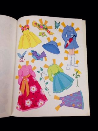 1976 Disney Alice in Wonderland Paper Doll Book Uncut By Whitman 5