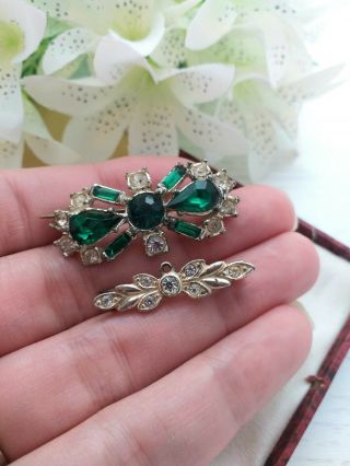 VINTAGE ANTIQUE JEWELLERY - 2 DECO BROOCHES WITH GREEN & CLEAR PASTE STONES.  c1900. 3