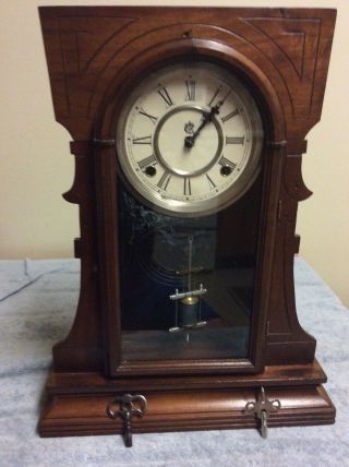 Antique Waterbury Clock Co.  Kitchen/parlor/mantle Clock With Keys.  Chimes Work.