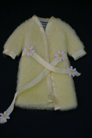 Vintage Mattel 1963 Skipper Doll Lemon Fluff Yellow Robe 1749