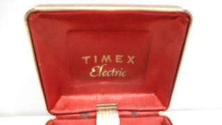Men ' s Vintage Timex Electronic Watch Day/Date Electric Case 2